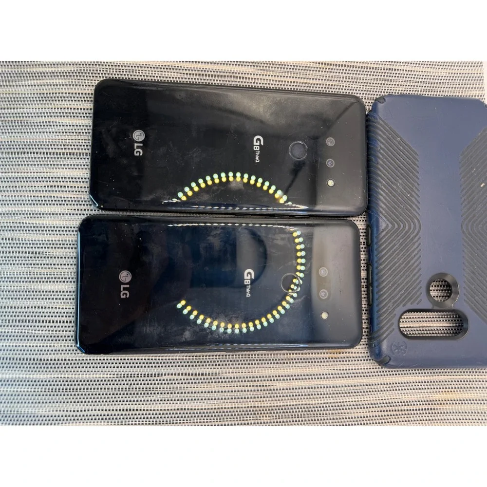 2x LG G8 ThinQ Black‎ Smartphone Lot Cracked Screen Locked For Parts or Repair